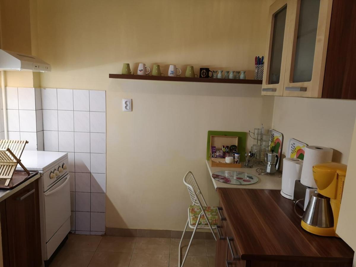 Veva Apartman - Eger Maganszallashely Exteriör bild