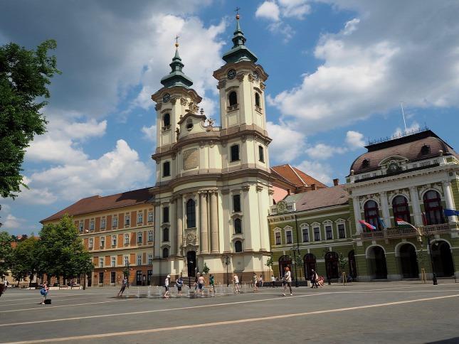 Veva Apartman - Eger Maganszallashely Exteriör bild