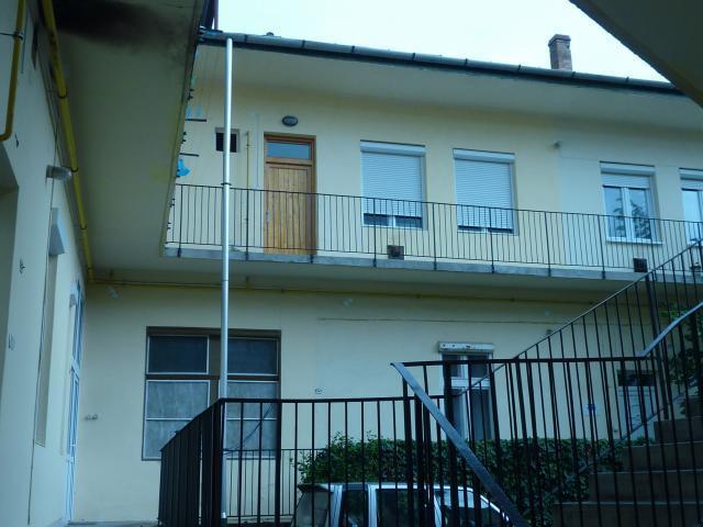 Veva Apartman - Eger Maganszallashely Exteriör bild